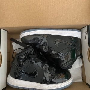 Jordan 1 black concord